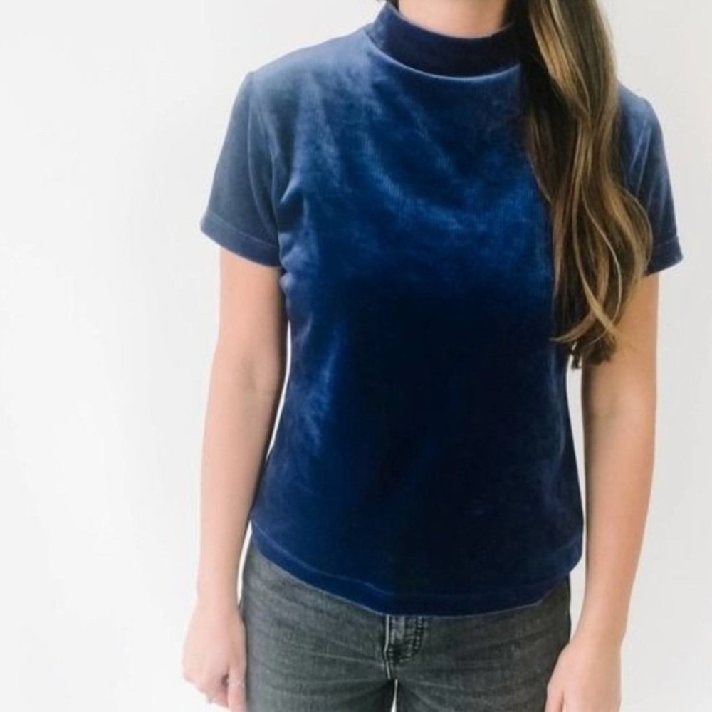 Best United Garment Company Blue Ribbed‎ Velvet Mock Neck Short Sleeve Top L